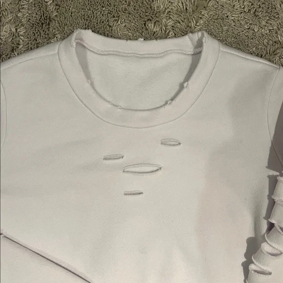 ALO Yoga Cream Distressed Long Sleeve Crop Top - Picture 2 of 6